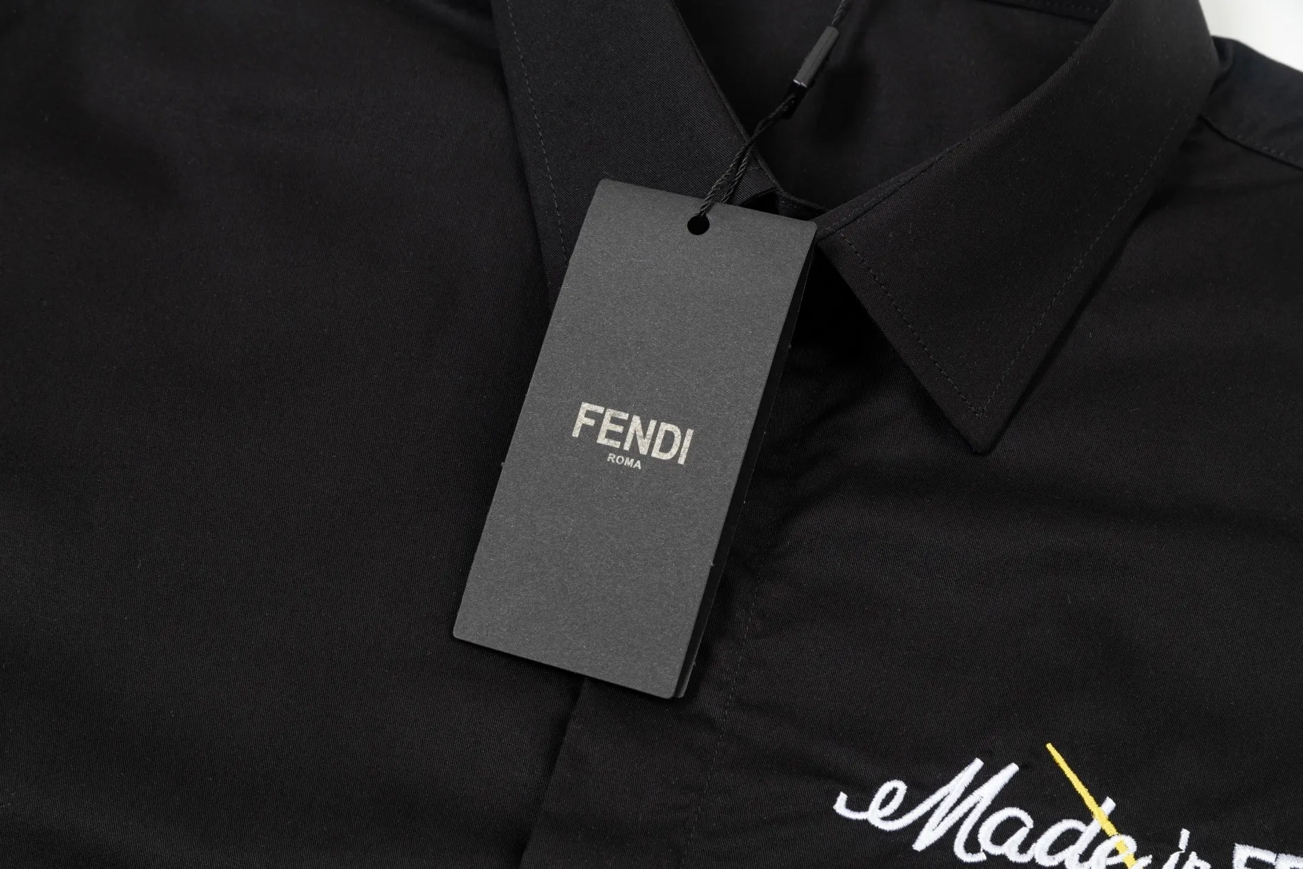 【FENDI 公式旗艦店】フェンディ  シャツ  ご好評に付き再入荷 240716