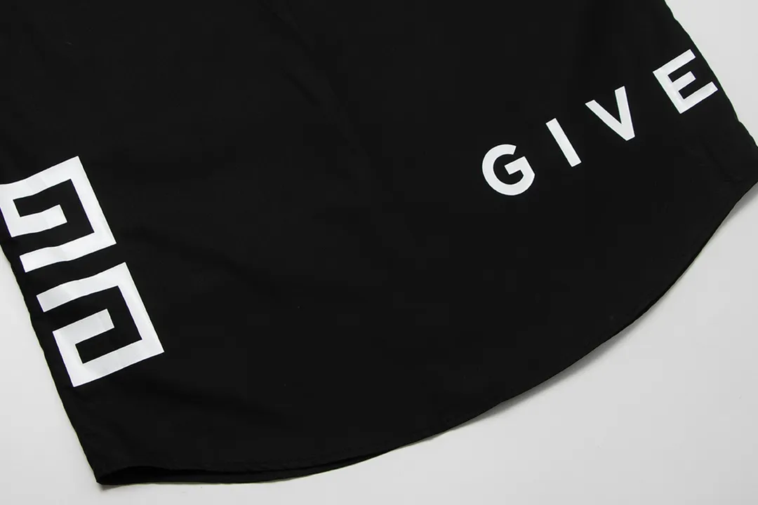 【GIVENCHY 公式旗艦店】ジバンシー 半袖シャツ ご好評に付き再入荷 240716