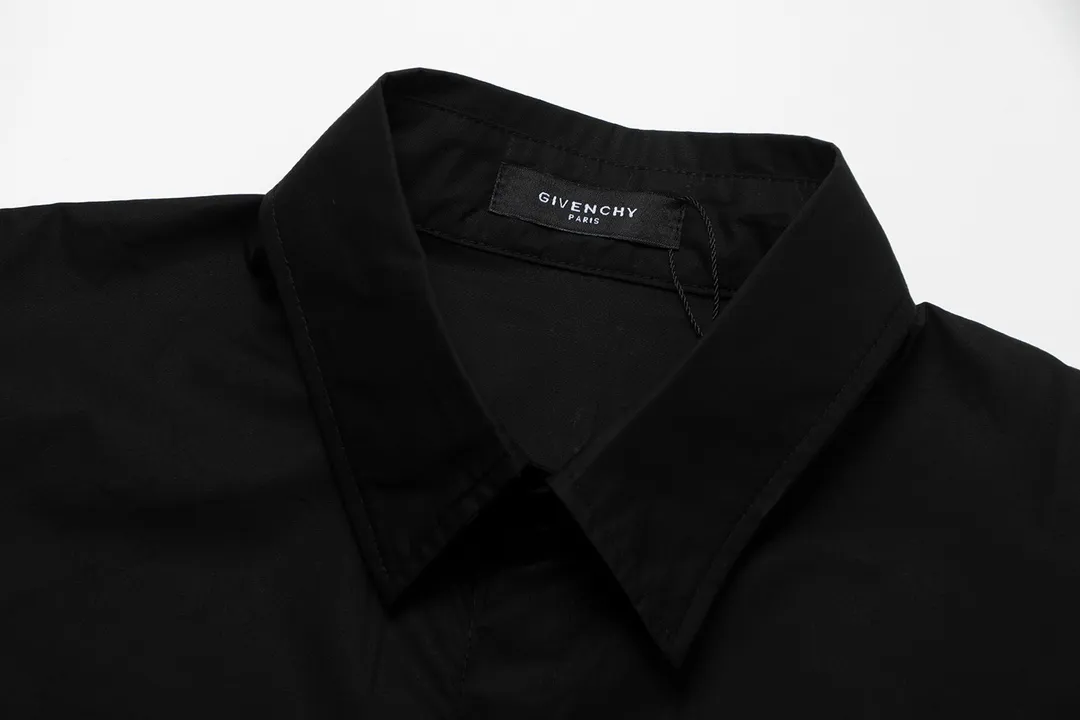 【GIVENCHY 公式旗艦店】ジバンシー 半袖シャツ ご好評に付き再入荷 240716