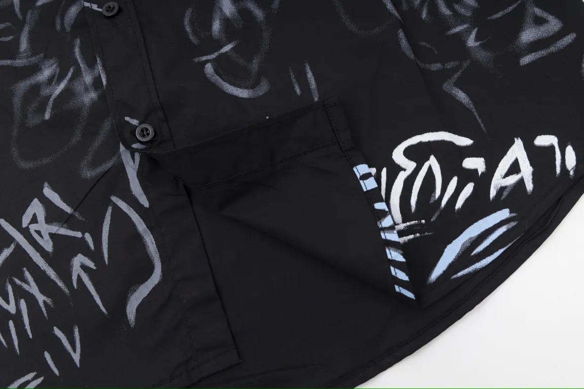 【BALENCIAGA 公式旗艦店】バレンシアガ  シャツ ご好評に付き再入荷  250218