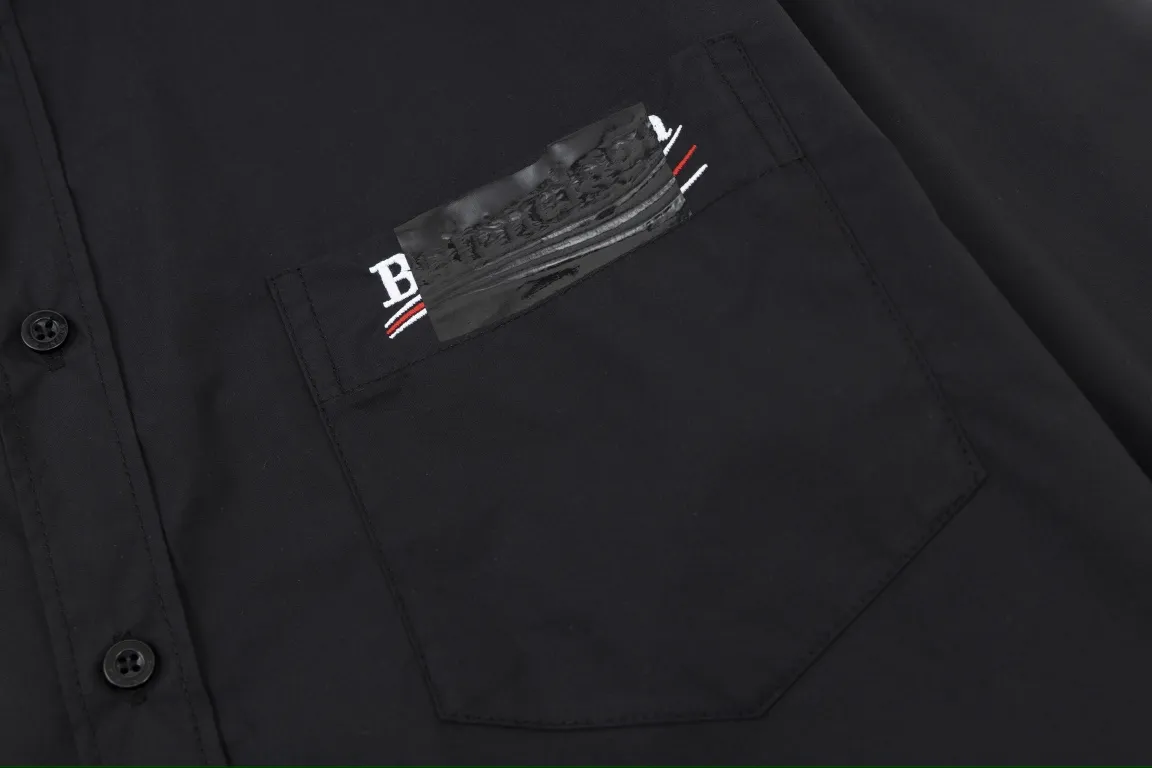 【BALENCIAGA 公式旗艦店】バレンシアガ  シャツ ご好評に付き再入荷  250218