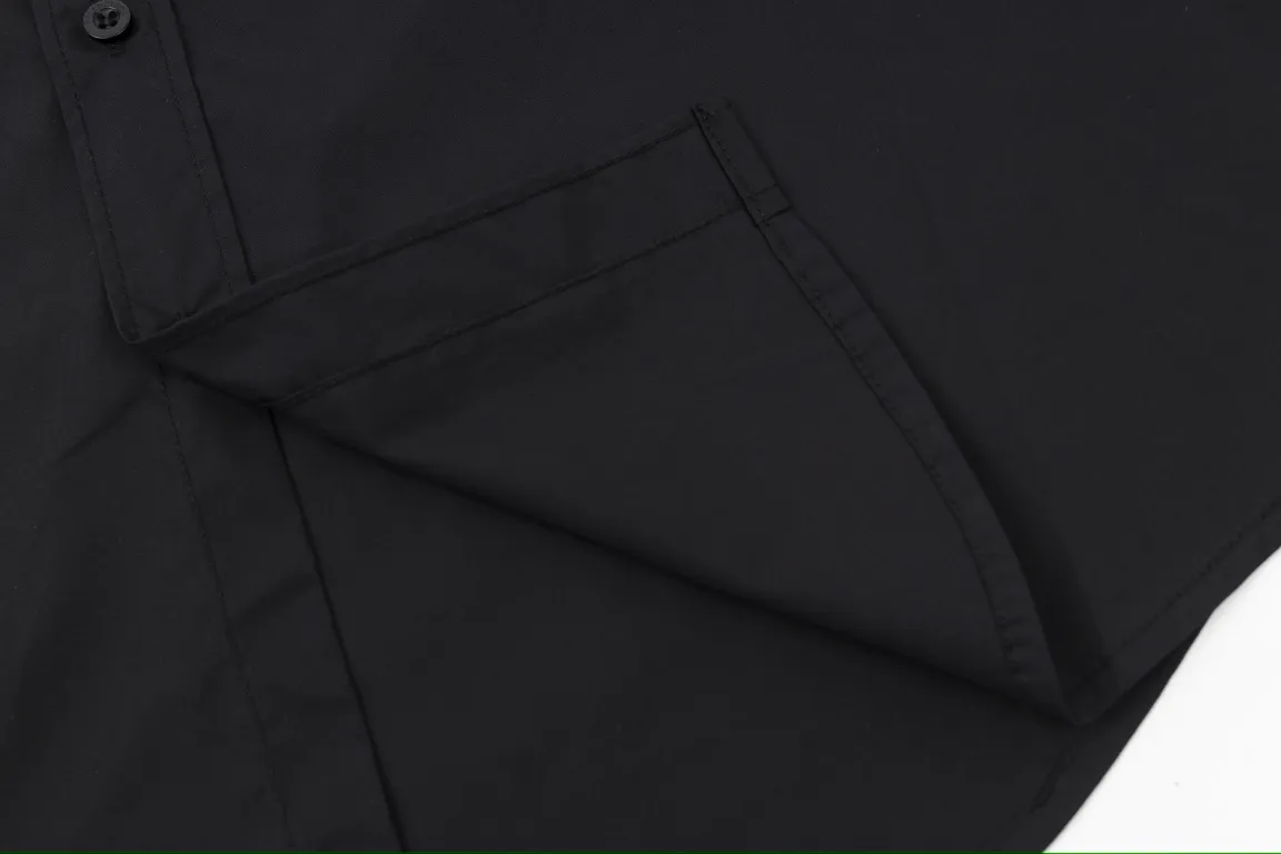 【BALENCIAGA 公式旗艦店】バレンシアガ  シャツ ご好評に付き再入荷  250218
