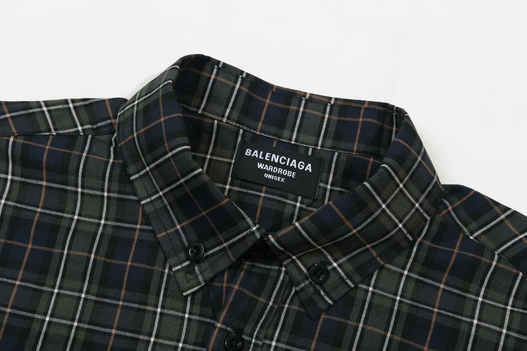 【BALENCIAGA 公式旗艦店】バレンシアガ  シャツ ご好評に付き再入荷  241119