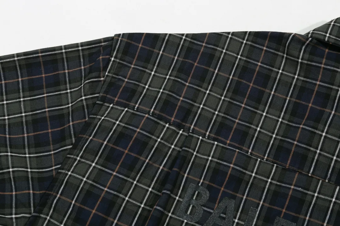 【BALENCIAGA 公式旗艦店】バレンシアガ  シャツ ご好評に付き再入荷  241119