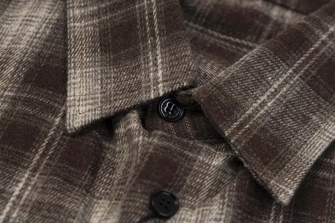 【BALENCIAGA 公式旗艦店】バレンシアガ  シャツ ご好評に付き再入荷  241119