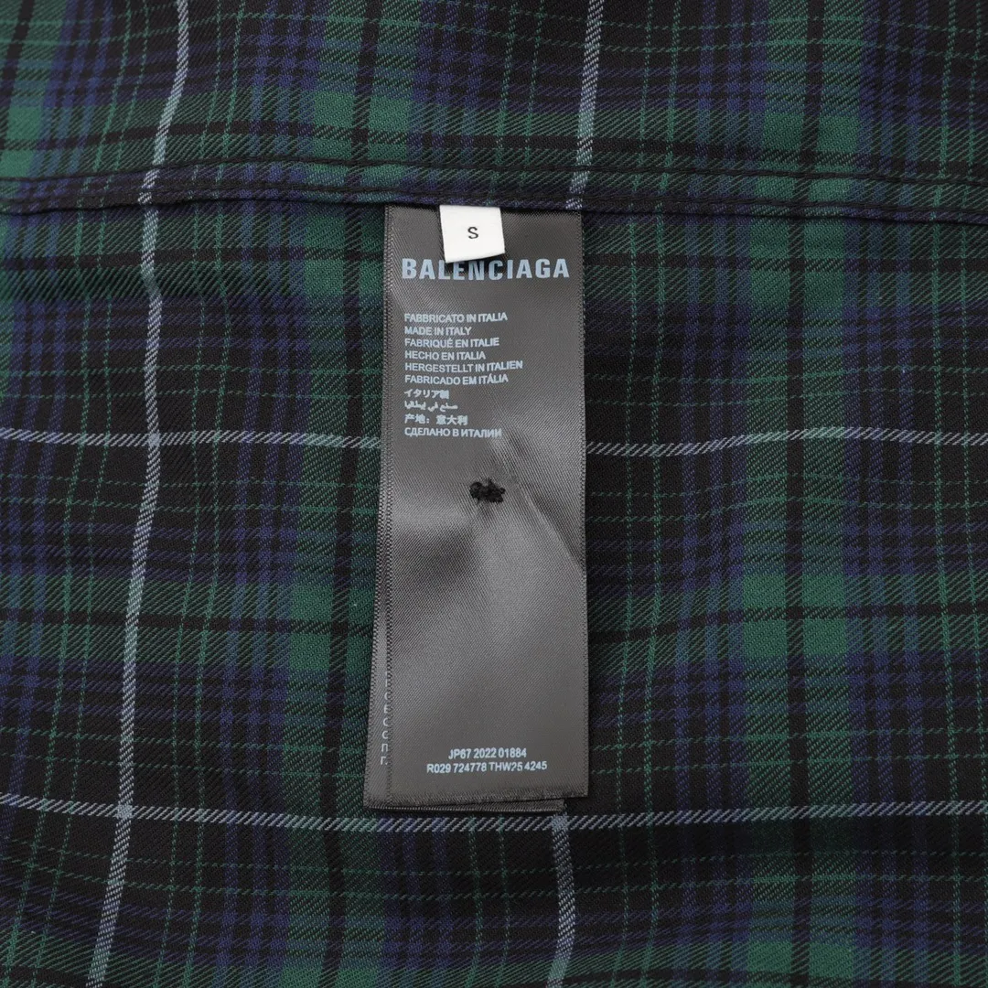 【BALENCIAGA 公式旗艦店】バレンシアガ  シャツ ご好評に付き再入荷  241119