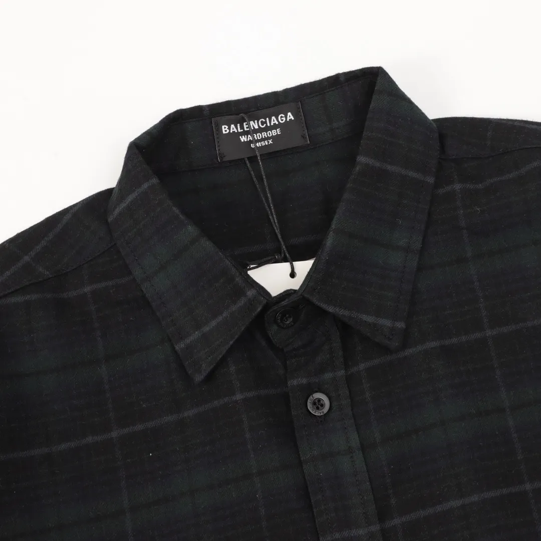 【BALENCIAGA 公式旗艦店】バレンシアガ  シャツ ご好評に付き再入荷  241119