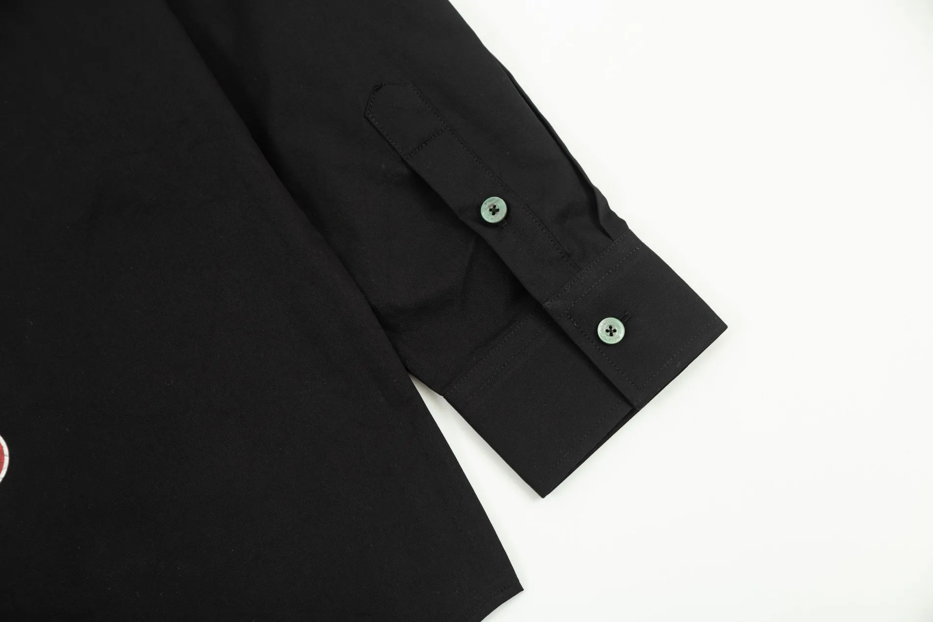 【BALENCIAGA  公式旗艦店】バレンシアガ  シャツ  ご好評に付き再入荷 240816