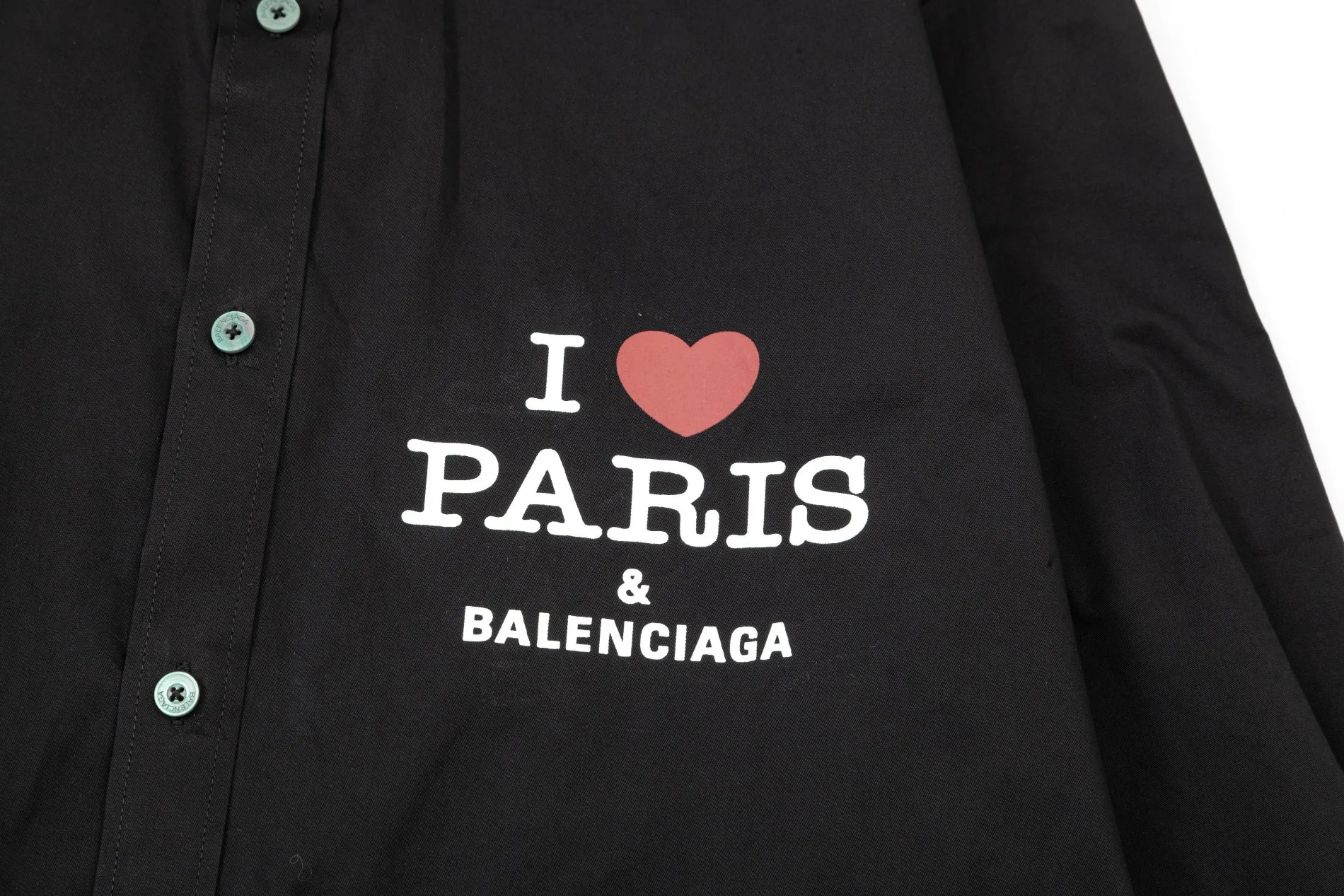 【BALENCIAGA 公式旗艦店】バレンシアガ  シャツ  ご好評に付き再入荷 240715