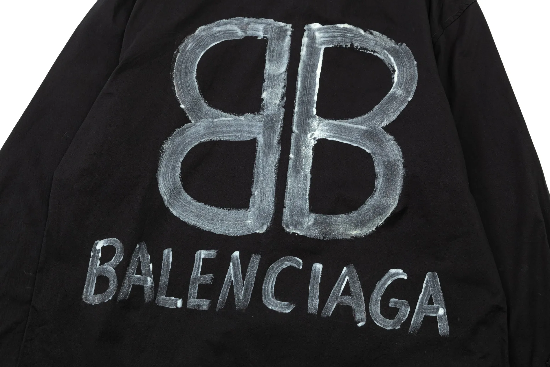 【BALENCIAGA 公式旗艦店】バレンシアガ  シャツ  ご好評に付き再入荷 240802