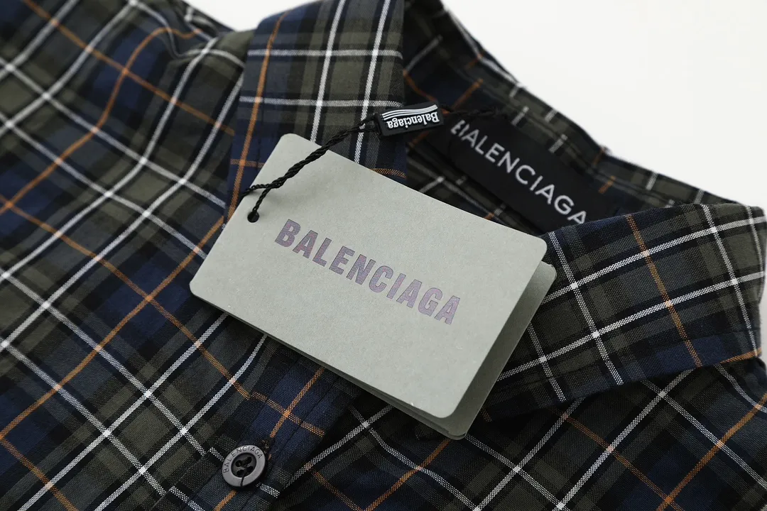 【BALENCIAGA 公式旗艦店】バレンシアガ  シャツ ご好評に付き再入荷 240802