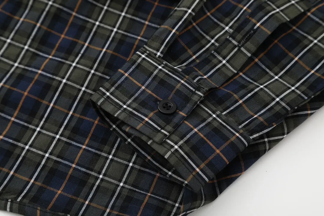 【BALENCIAGA 公式旗艦店】バレンシアガ  シャツ ご好評に付き再入荷 240802