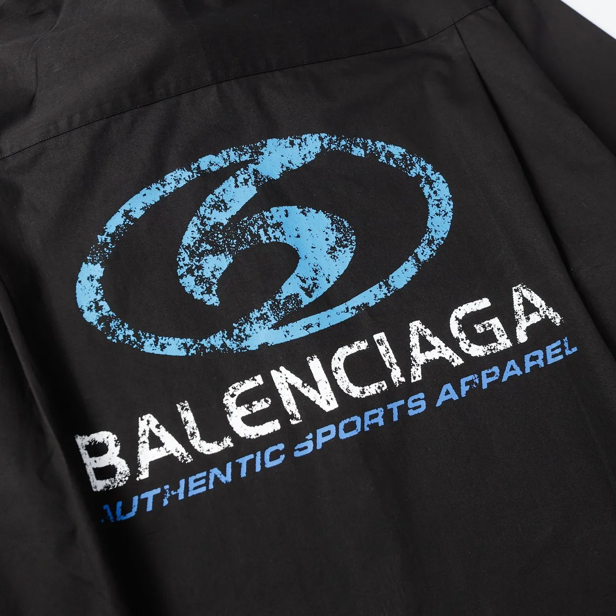【BALENCIAGA 公式旗艦店】バレンシアガ   シャツ ご好評に付き再入荷 240802