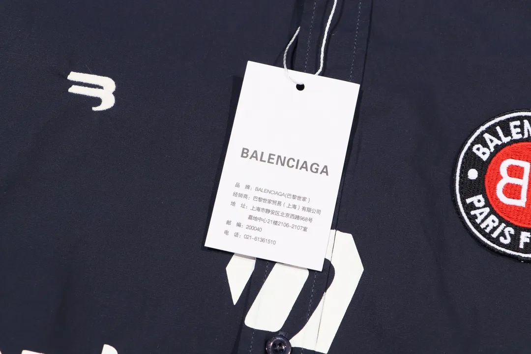 【BALENCIAGA 公式旗艦店】バレンシアガ  シャツ  ご好評に付き再入荷 240715