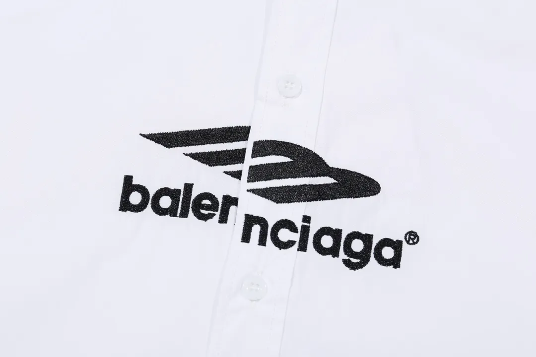 【BALENCIAGA 公式旗艦店】バレンシアガ  シャツ  ご好評に付き再入荷 240715