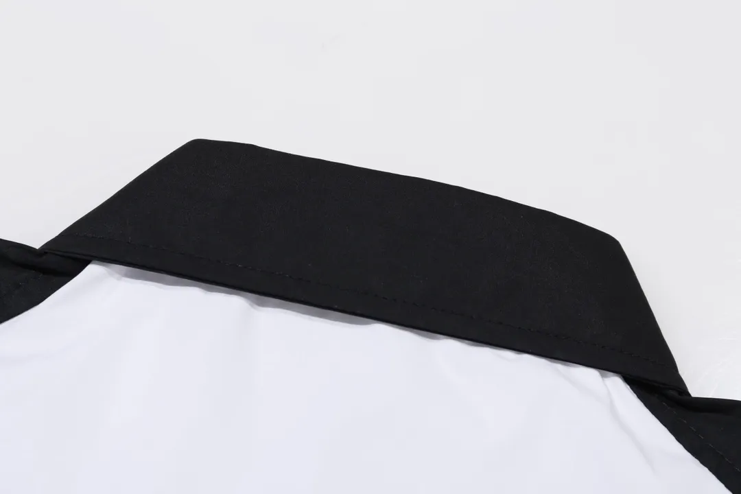 【BALENCIAGA 公式旗艦店】バレンシアガ  シャツ  ご好評に付き再入荷 240715