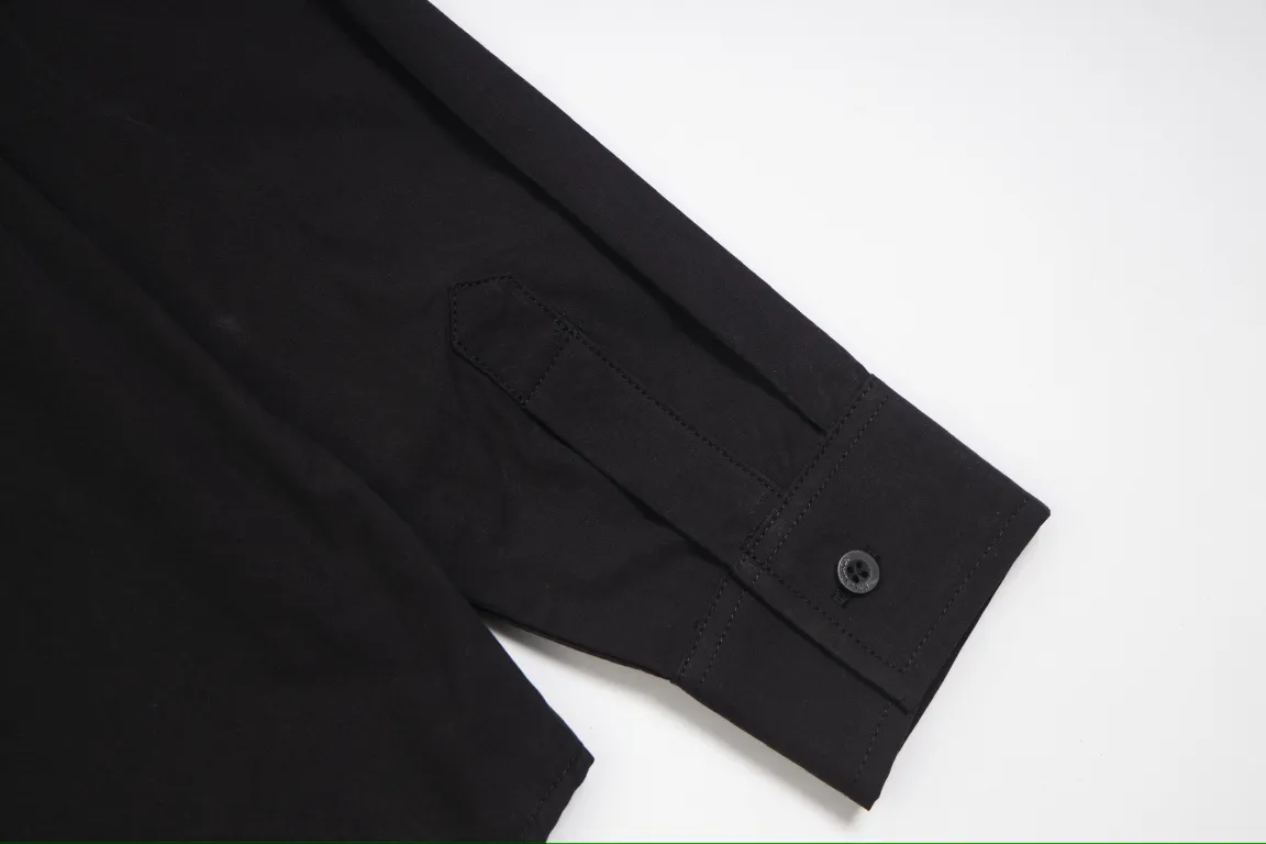 【BALENCIAGA 公式旗艦店】バレンシアガ  シャツ  ご好評に付き再入荷 240715