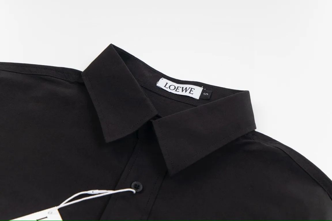 【LOEWE 公式旗艦店】ロエベ  シャツ ご好評に付き再入荷  250220