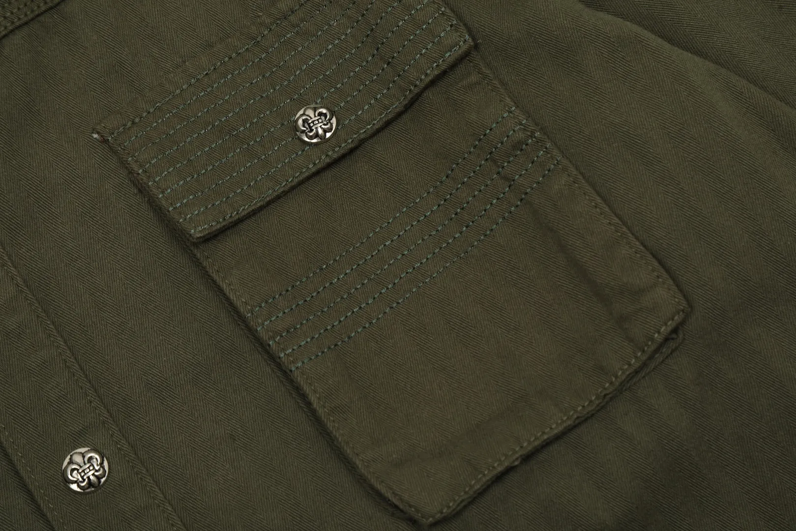 【CHROME HEARTS 公式旗艦店】クロムハーツ シャツ  ご好評に付き再入荷 240831