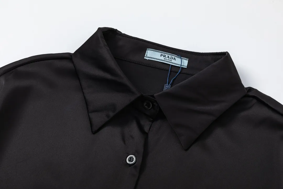 【PRADA  公式旗艦店】プラダ   シャツ ご好評に付き再入荷  241119