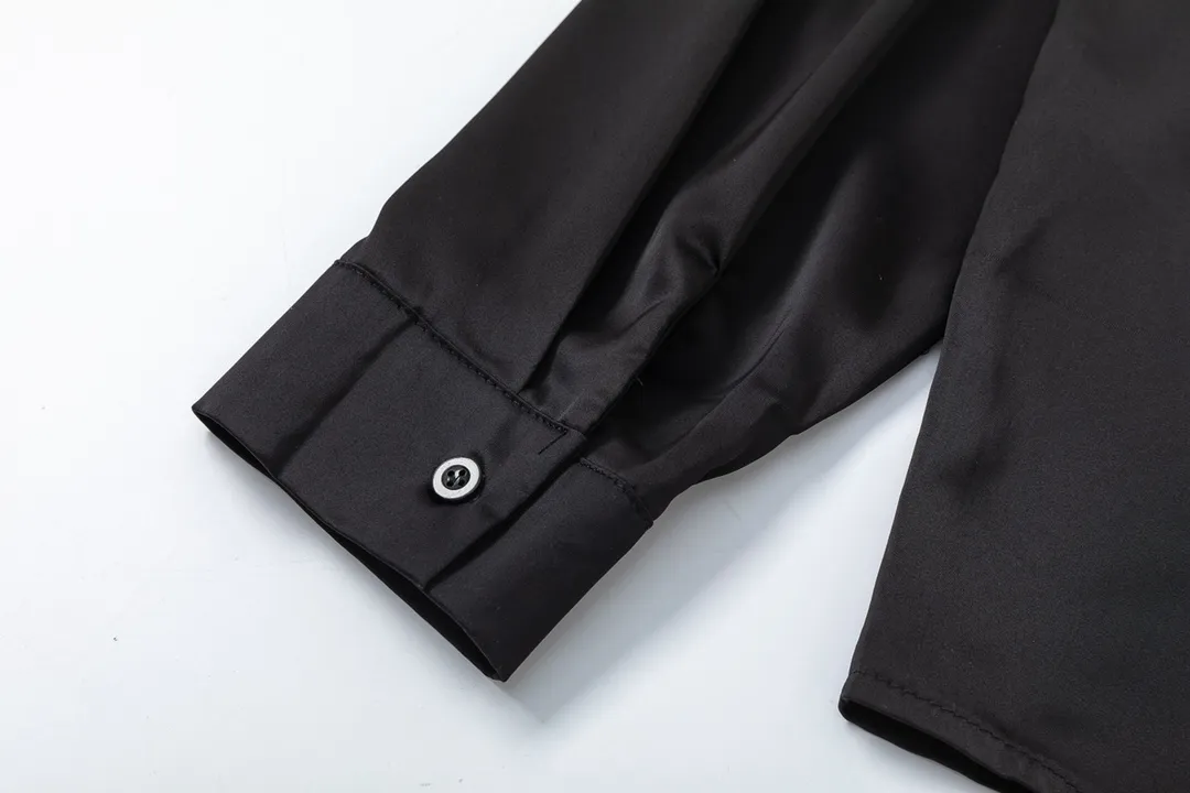 【PRADA  公式旗艦店】プラダ   シャツ ご好評に付き再入荷  241119