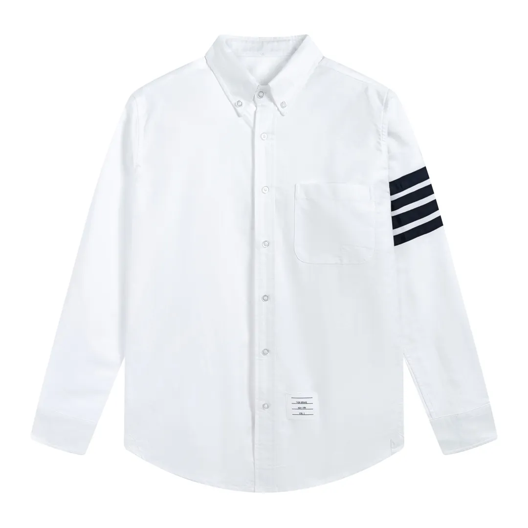 【ThomBrowne  公式旗艦店】トムブラウン   シャツ ご好評に付き再入荷  250221