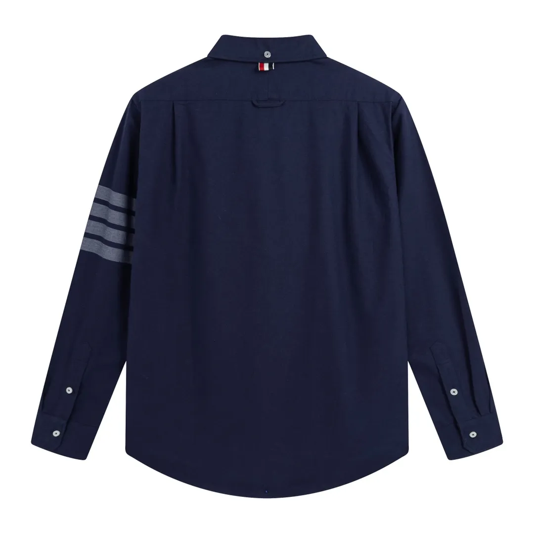 【ThomBrowne  公式旗艦店】トムブラウン   シャツ ご好評に付き再入荷  250221
