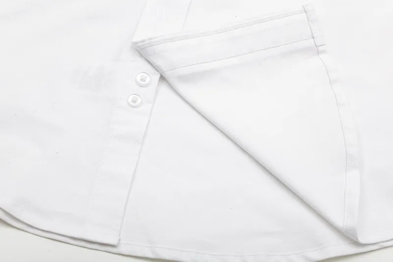 【ThomBrowne  公式旗艦店】トムブラウン   シャツ ご好評に付き再入荷  250221