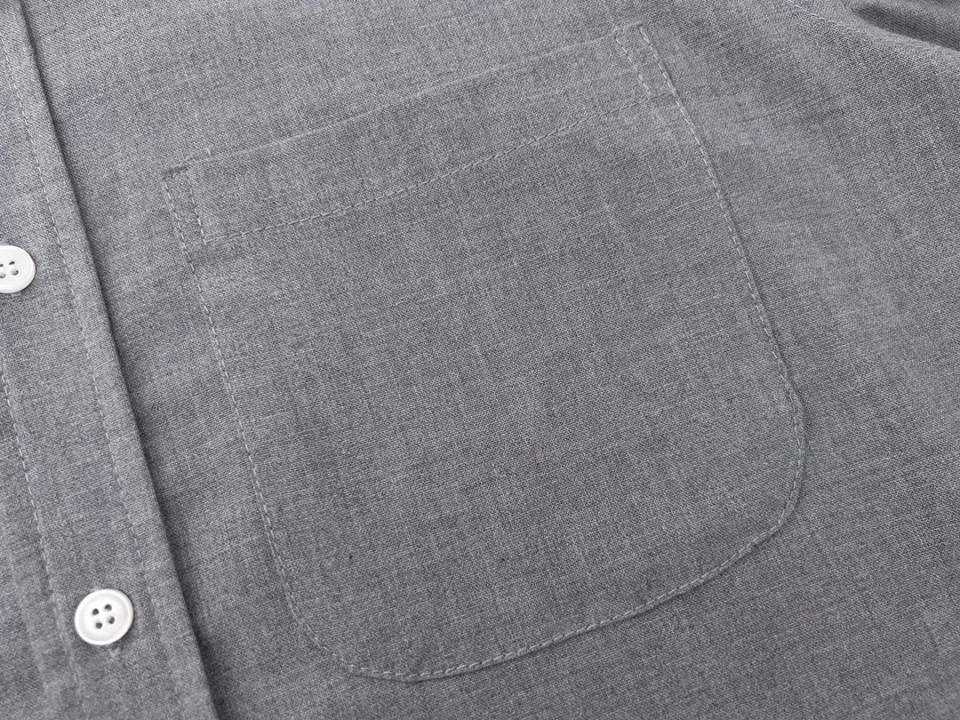 【ThomBrowne  公式旗艦店】トムブラウン   シャツ ご好評に付き再入荷  250221