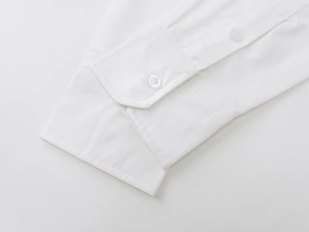 【ThomBrowne  公式旗艦店】トムブラウン   シャツ ご好評に付き再入荷  250221