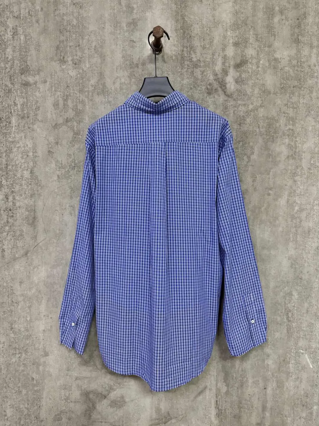 【Miumiu公式旗艦店】ミュウミュウ  シャツ ご好評に付き再入荷  250219