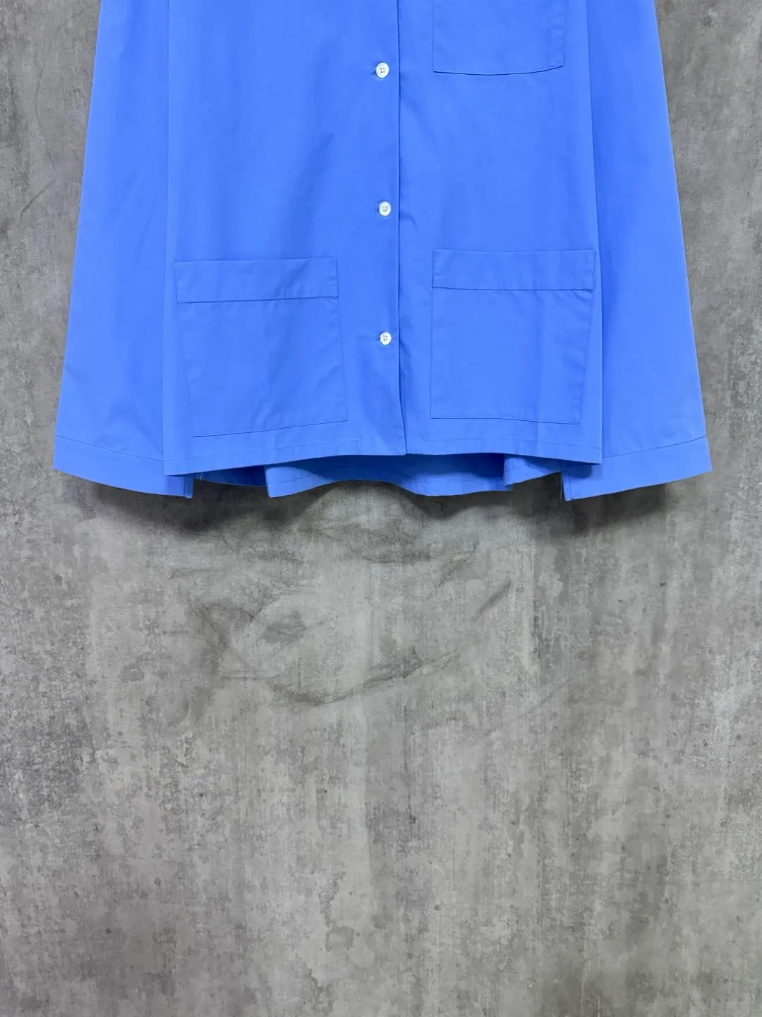 【Miumiu公式旗艦店】ミュウミュウ  シャツ ご好評に付き再入荷  250219