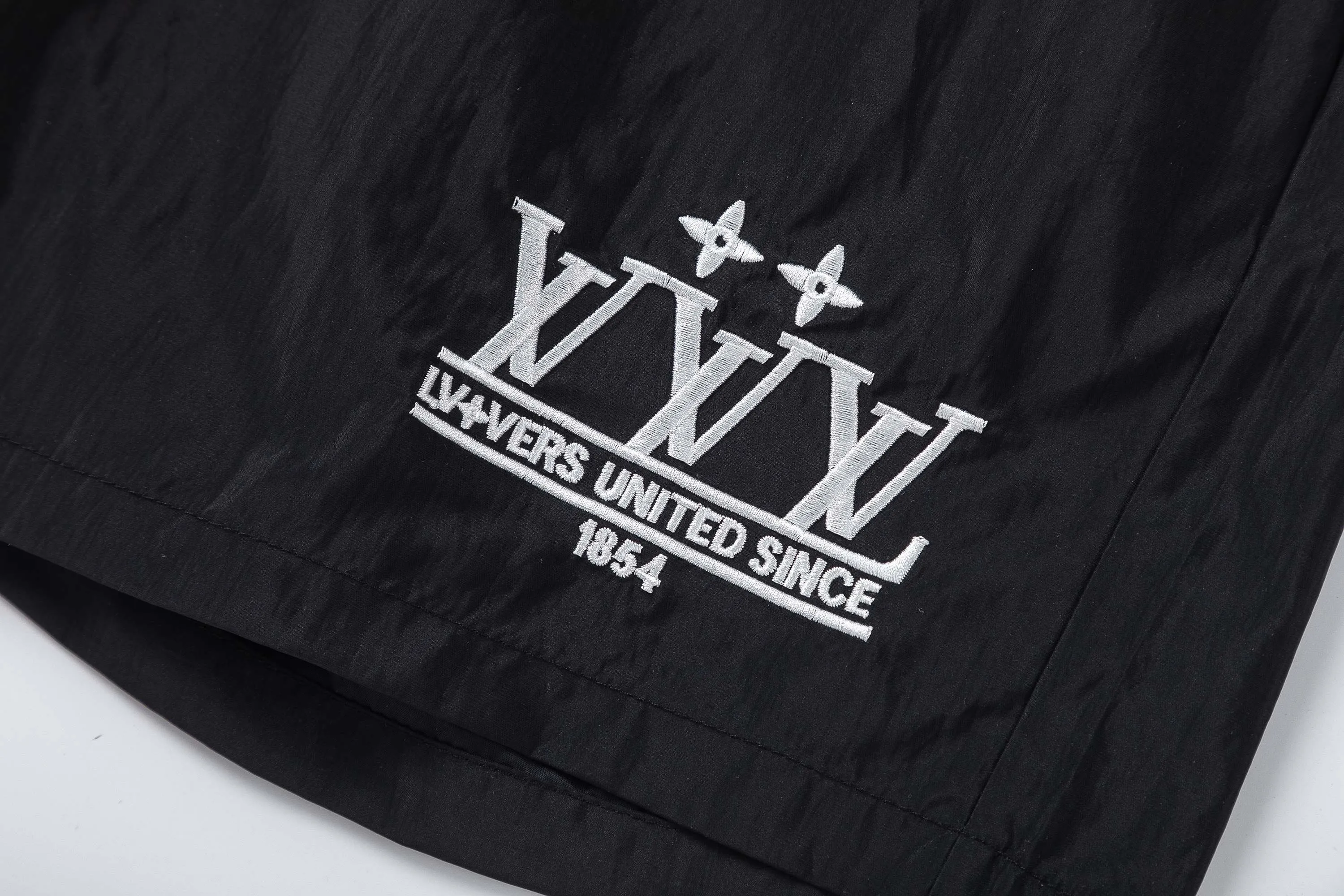 LV【LOUIS VUITTON  公式旗艦店】ルイヴィトン   ショートパンツご好評に付き再入荷！250224
