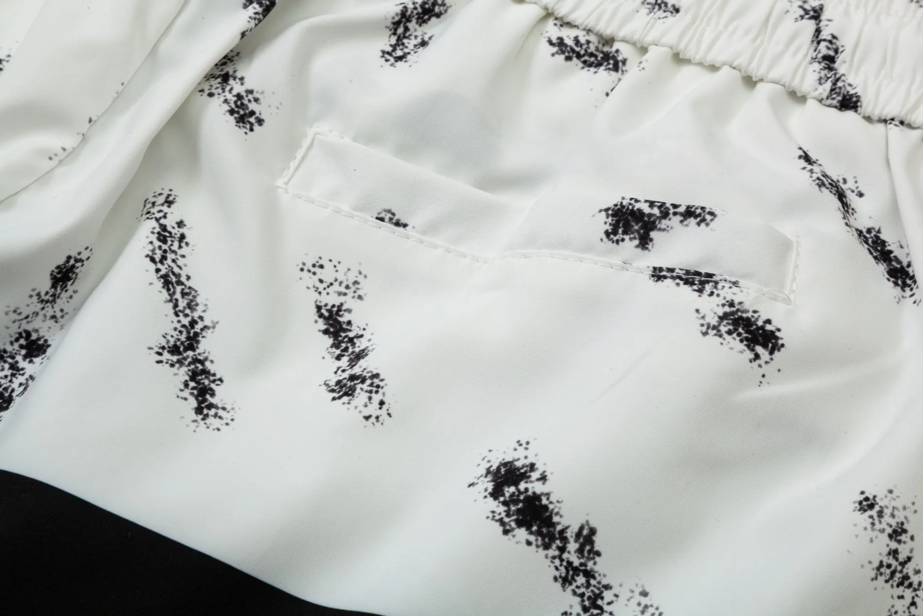 【LOUIS VUITTON  公式旗艦店】ルイヴィトン  ショートパンツご好評に付き再入荷 24613