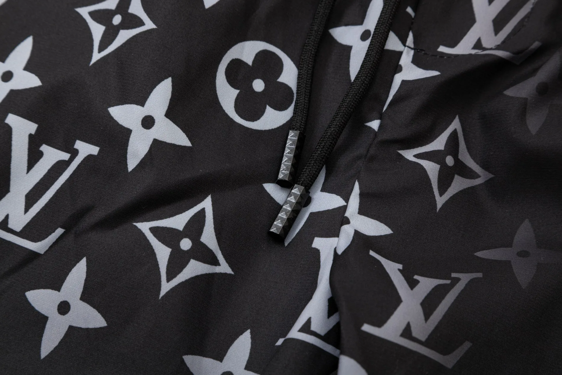 【LOUIS VUITTON  公式旗艦店】ルイヴィトン  ショートパンツご好評に付き再入荷 24613