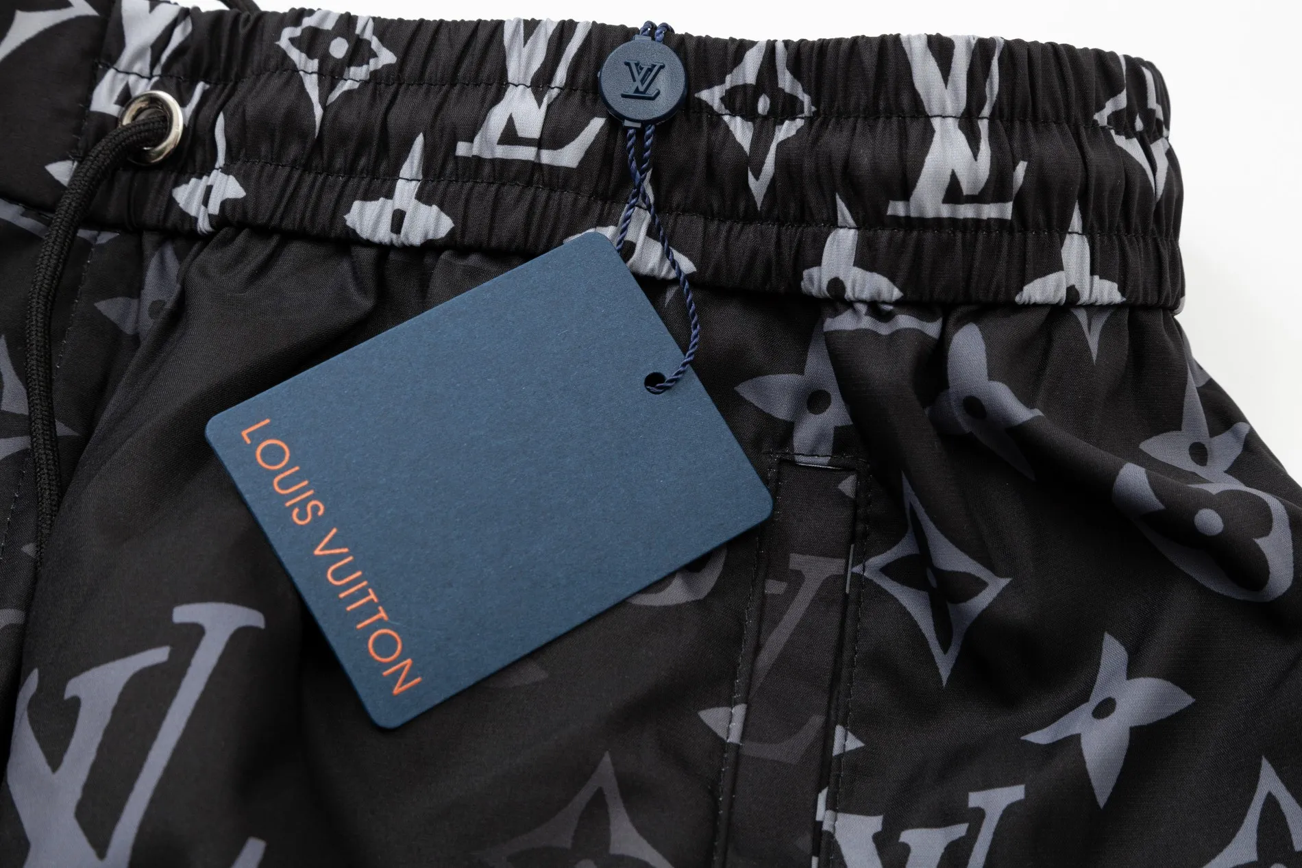 【LOUIS VUITTON  公式旗艦店】ルイヴィトン  ショートパンツご好評に付き再入荷 24613