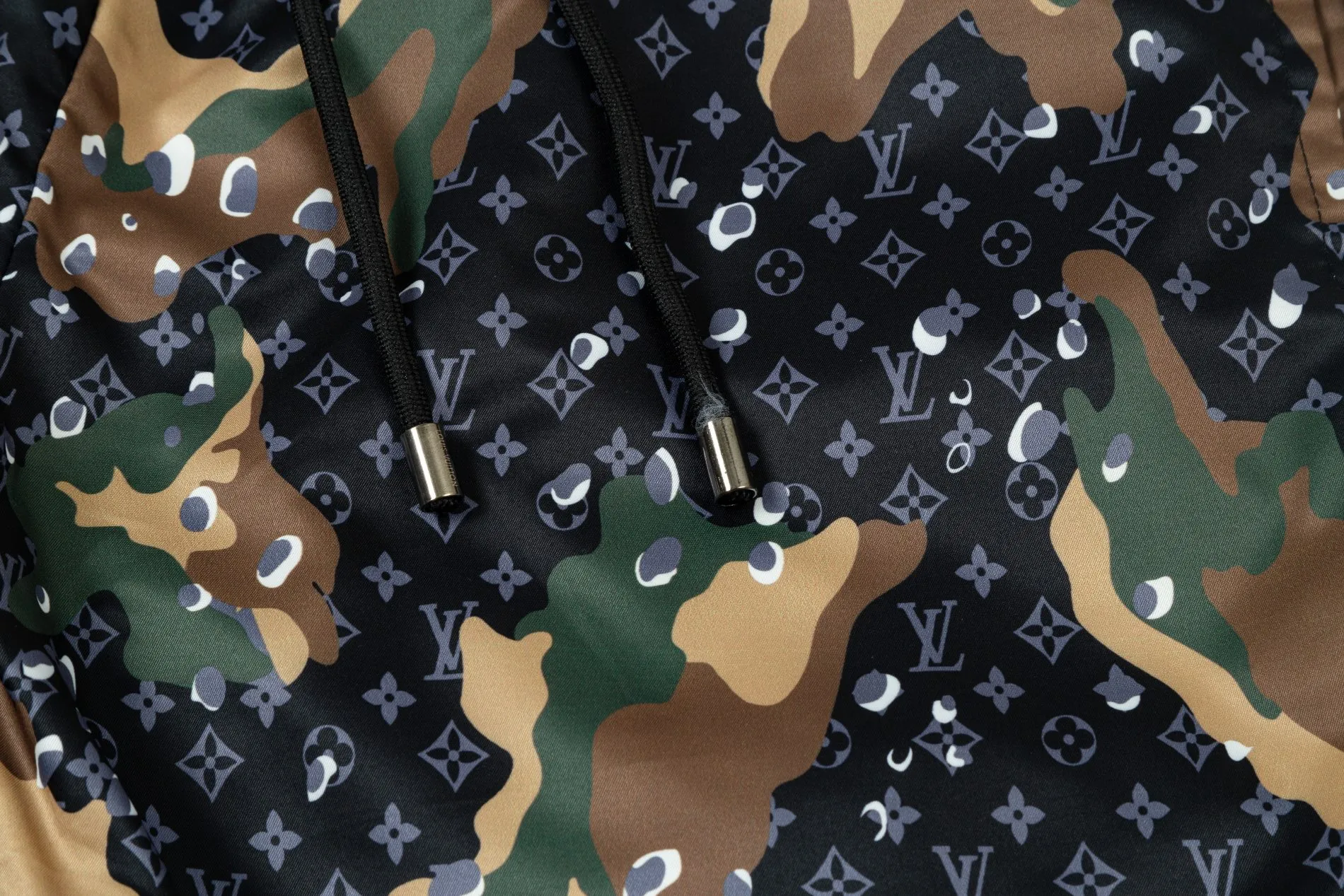 【LOUIS VUITTON  公式旗艦店】ルイヴィトン  ショートパンツご好評に付き再入荷 24613