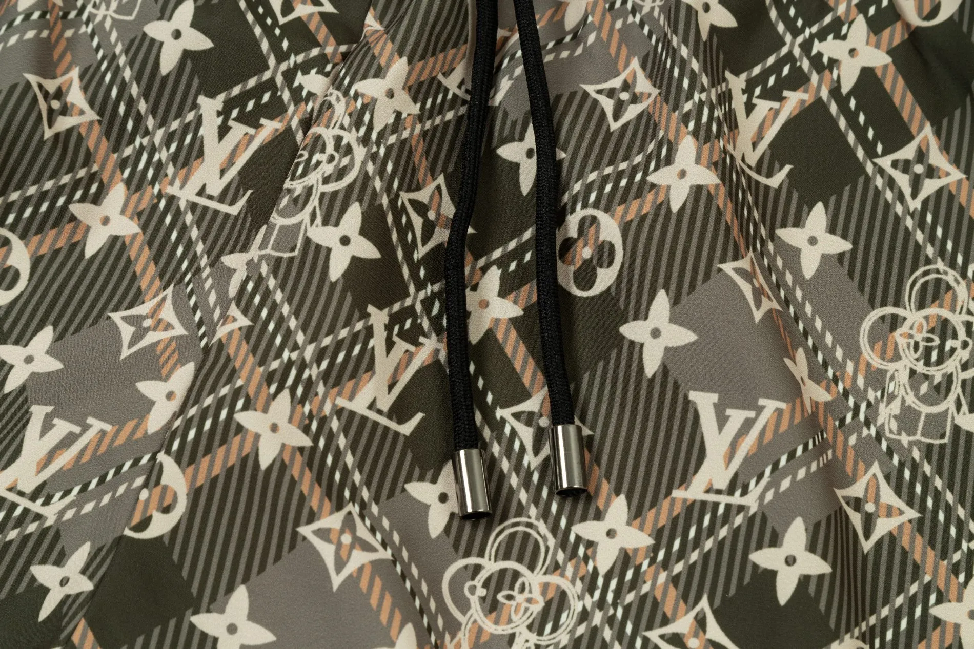 【LOUIS VUITTON  公式旗艦店】ルイヴィトン  ショートパンツ  ご好評に付き再入荷！
