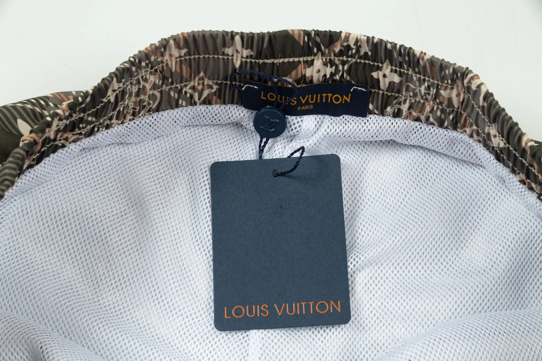 【LOUIS VUITTON  公式旗艦店】ルイヴィトン  ショートパンツ  ご好評に付き再入荷！
