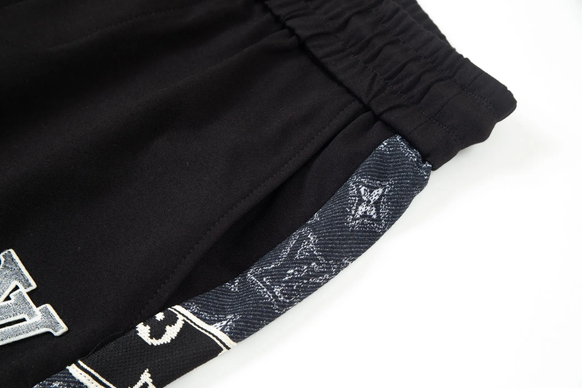 【LOUIS VUITTON 公式旗艦店】ルイヴィトン  ショートパンツご好評に付き再入荷！