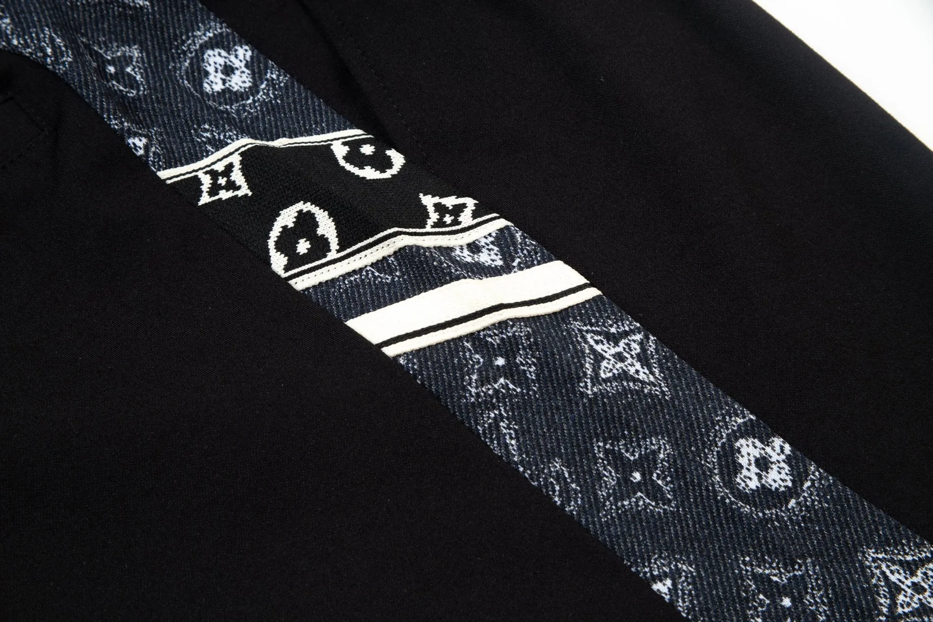 【LOUIS VUITTON 公式旗艦店】ルイヴィトン  ショートパンツご好評に付き再入荷！