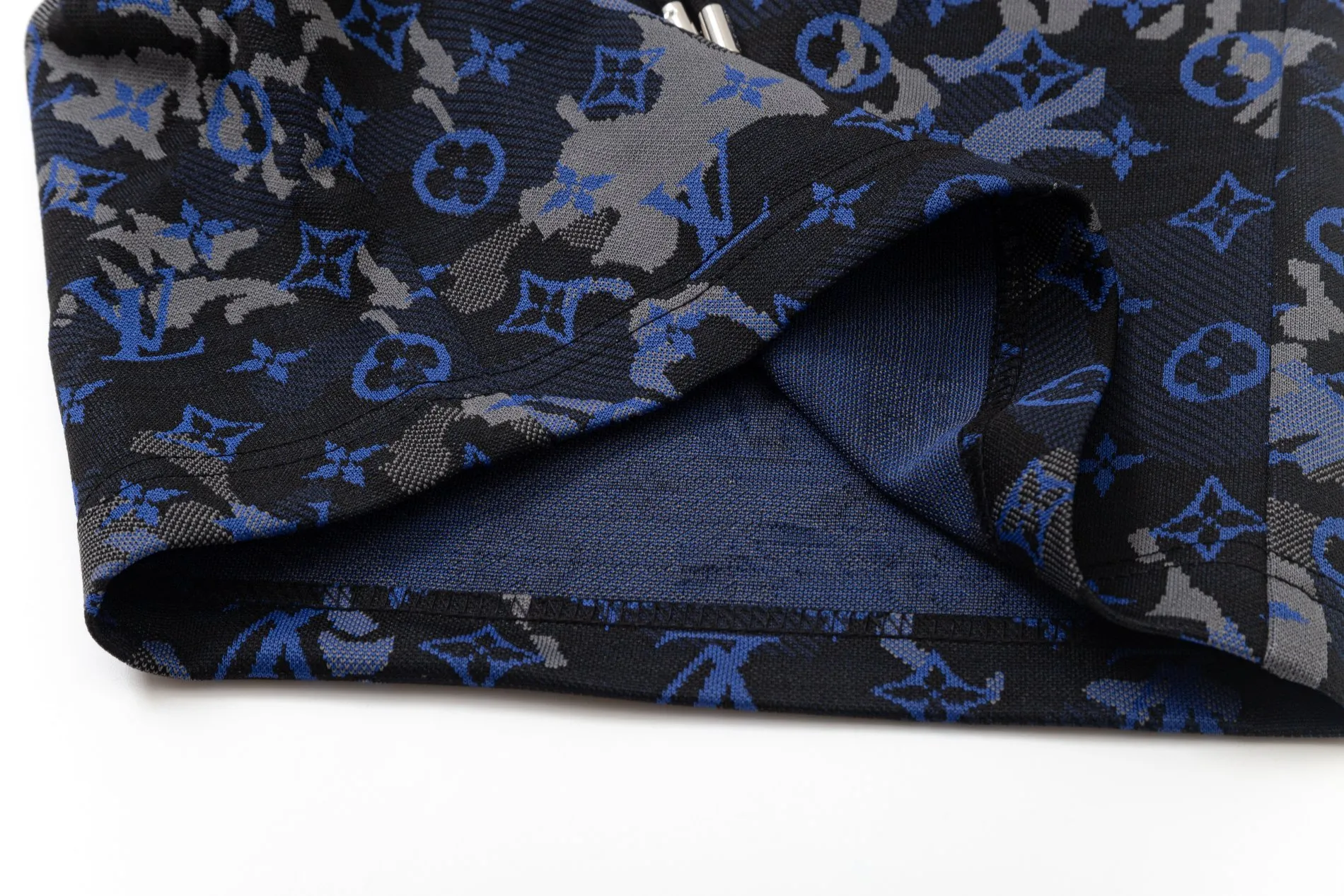 【LOUIS VUITTON 公式旗艦店】ルイヴィトン  ショートパンツご好評に付き再入荷！