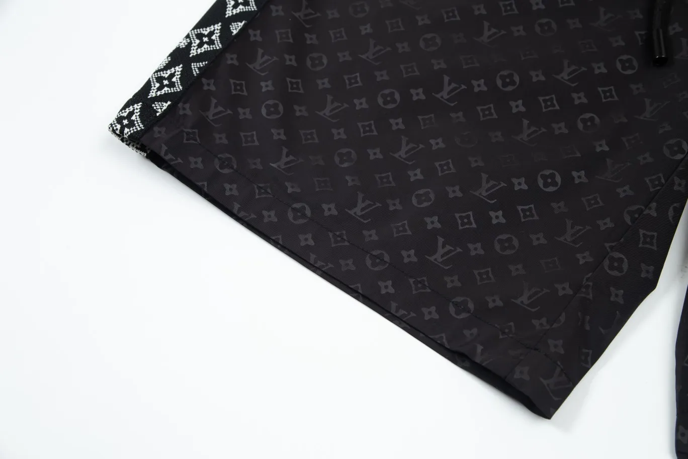 【LOUIS VUITTON  公式旗艦店】ルイヴィトン   ショートパンツ  ご好評に付き再入荷！