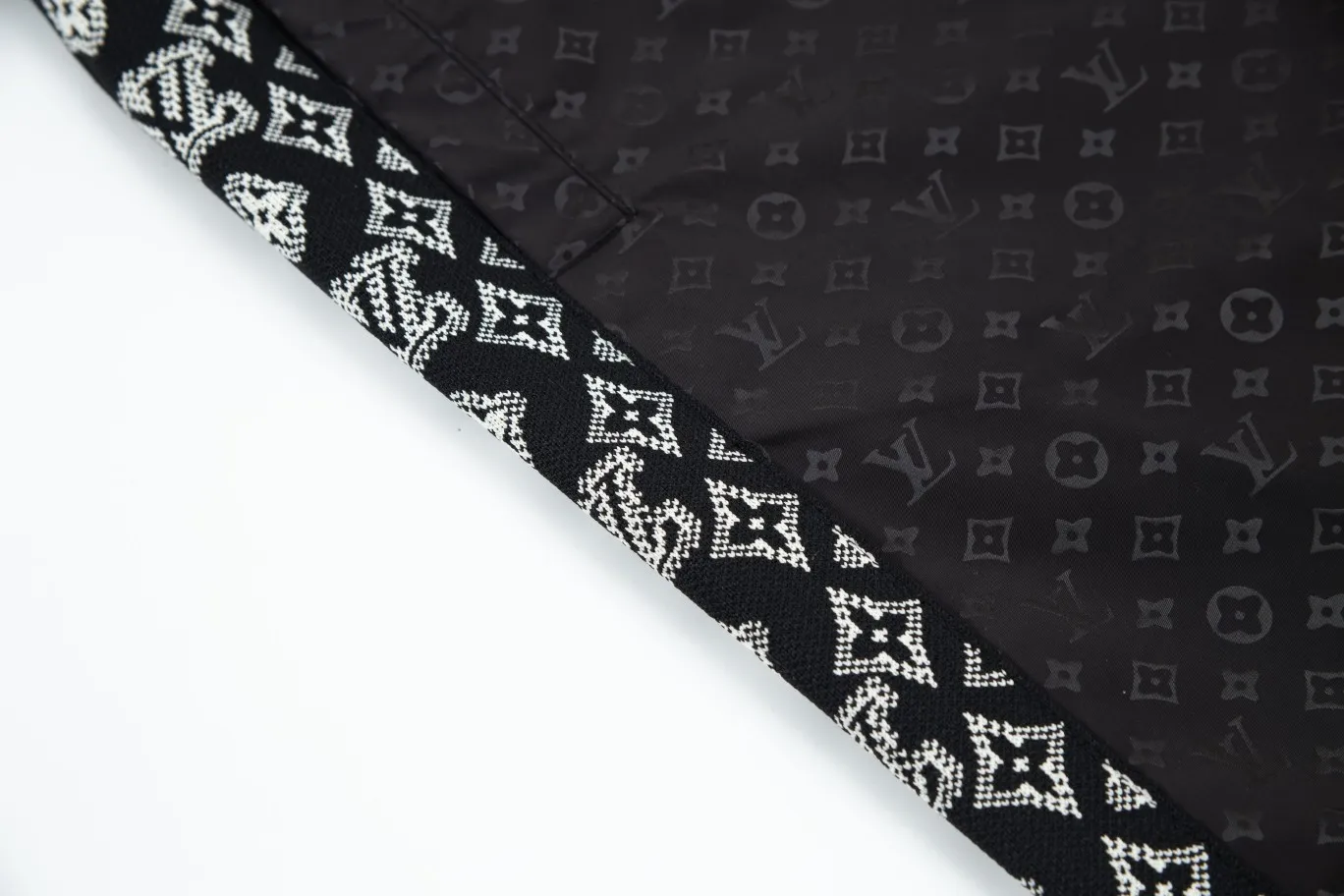 【LOUIS VUITTON  公式旗艦店】ルイヴィトン   ショートパンツ  ご好評に付き再入荷！