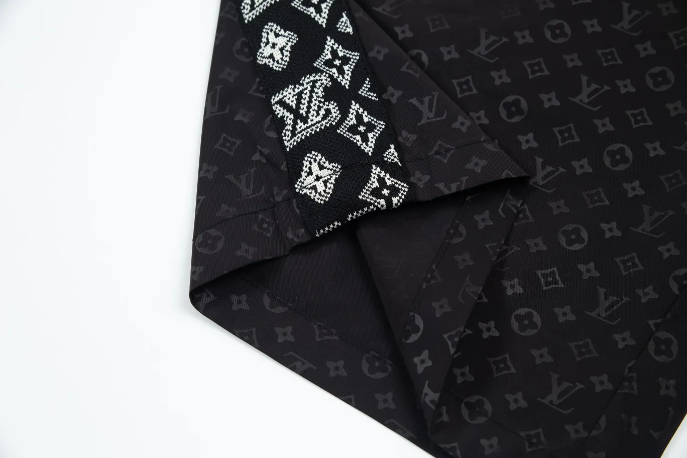 【LOUIS VUITTON  公式旗艦店】ルイヴィトン   ショートパンツ  ご好評に付き再入荷！