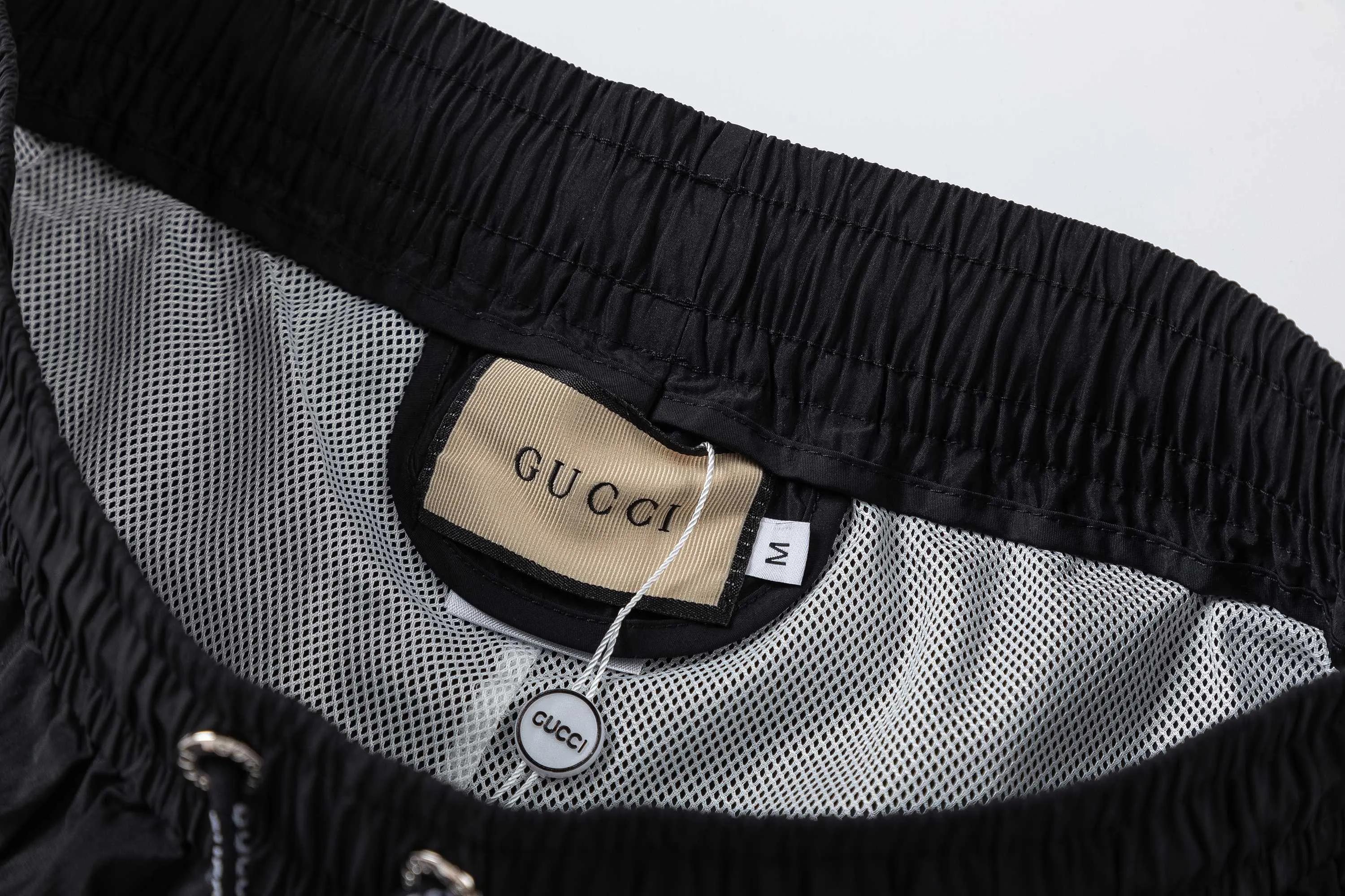 【GUCCI  公式旗艦店】グッチ  ショートパンツご好評に付き再入荷！250224