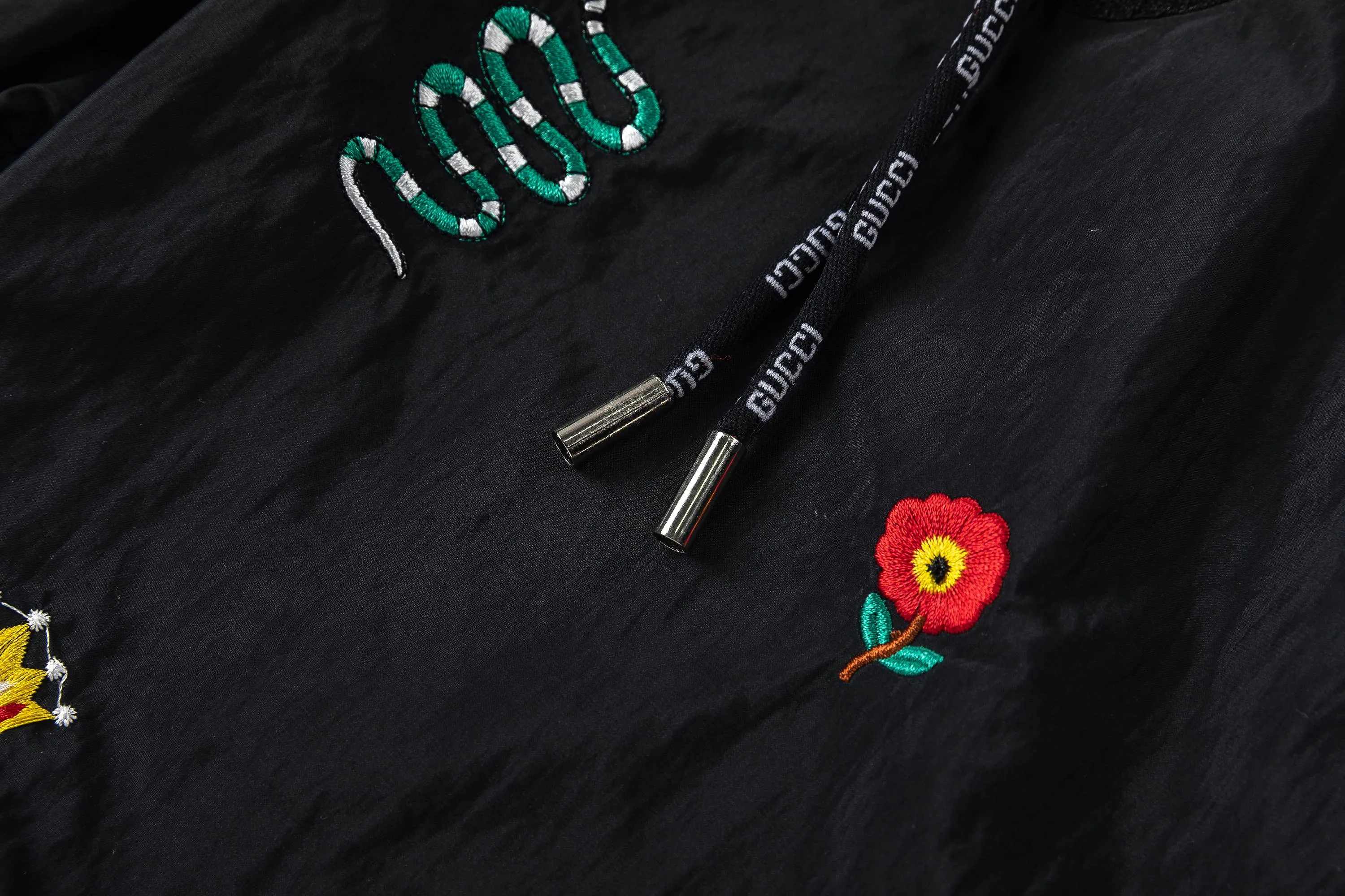 【GUCCI  公式旗艦店】グッチ  ショートパンツご好評に付き再入荷！250224