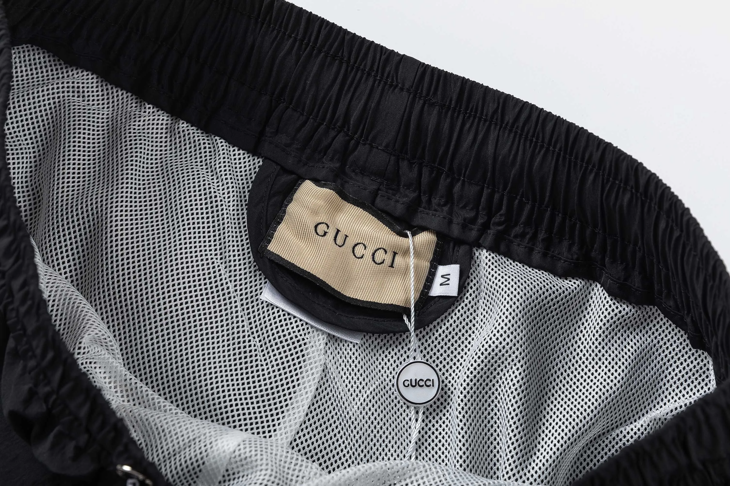 【GUCCI  公式旗艦店】グッチ  ショートパンツご好評に付き再入荷！250224