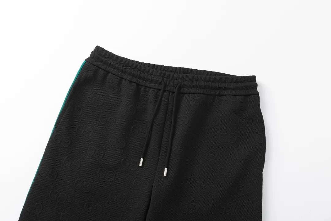 【GUCCI  公式旗艦店】グッチ  ショートパンツご好評に付き再入荷！250224