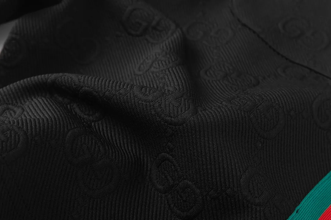 【GUCCI  公式旗艦店】グッチ  ショートパンツご好評に付き再入荷！250224
